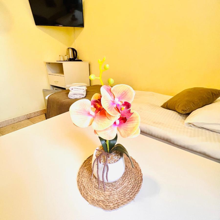 Marnar Hotel Yerevan Exterior photo