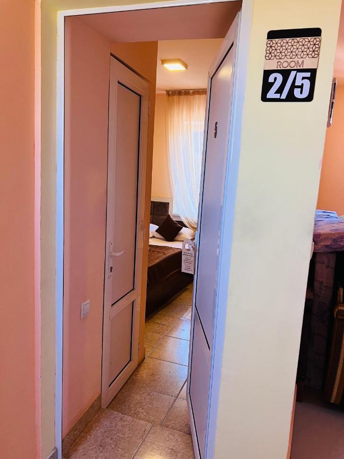 Marnar Hotel Yerevan Exterior photo